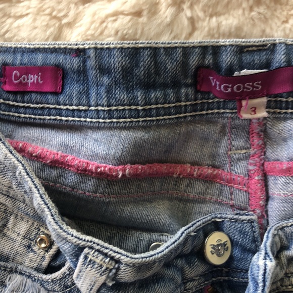 Vigoss Distressed Denim Capri - Picture 9 of 13